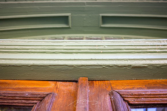 Sandersville - October 2022 - 8 - Door and Arch, 129 W. Haynes St