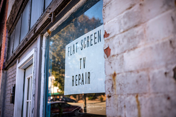 Milledgeville - October 2022 - 22 - Flat Screen TV Repair, N. Wayne St