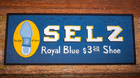 Eatonton - Mar 2023 - 13 - Selz (The %22Sole%22 of Honor), 107 N. Madison