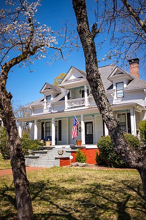 Senoia - March23 - 12 - The Veranda Historic Inn, 252 Seavy St._