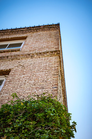 Senoia - March23 - 37 - Building Detail, 42 Main St. (on Seavy St.)