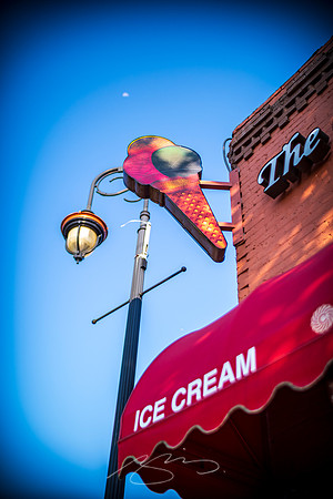 Duluth - Sep 2026 - 9 - The Chocolaterie Ice Cream Sign, 3099 Main St.
