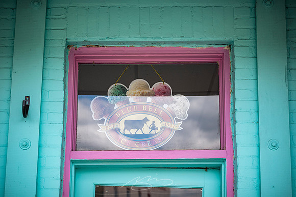 Montezuma - May 2023 - 50 - Blue Bell Ice Cream Sign, 127 Cherry St