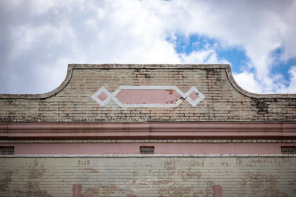Montezuma - May 2023 - 38 - Building Detail, 115 Cherry St