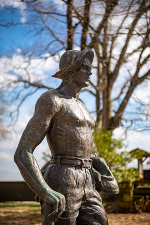 2022-10 - Civilian Construction Corps Statue, FDR State Park