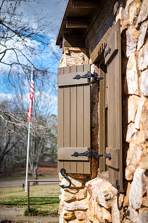 2022-13 - Stone, Shutters, and Stars and Stripes