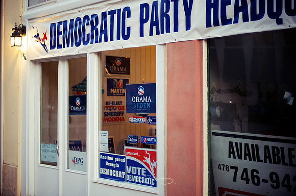 Macon's Dem HQ, Mid-Crisis