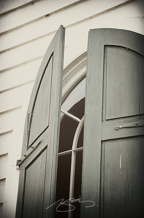 Shutters for (God's) Winds