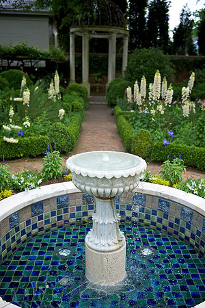 Garden Tour - 607 College - 30