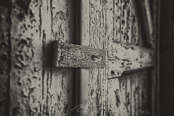 Forsyth - May 2025 - 35 - Forsyth Train Depot (Door Latch Detail), 104-114 E. Adams St., Forsyth