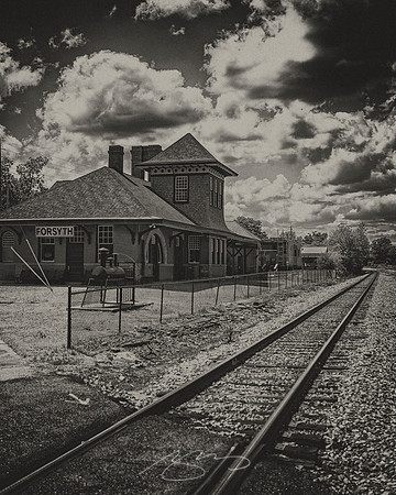 Forsyth - May 2025 - 39 - Tracks and Train Depot, E. Johnston St. and Railroad Ave., Forsyth