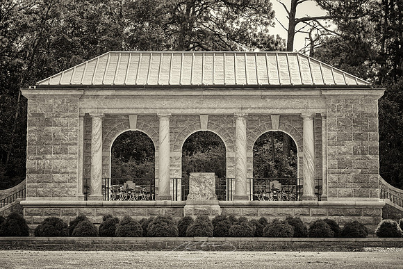2022 - Andersonville - 12 - Andersonville National Cemetery Rostrum #2